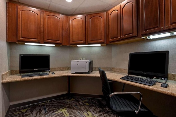 Hampton Inn & Suites Rohnert Park - Sonoma County image 24